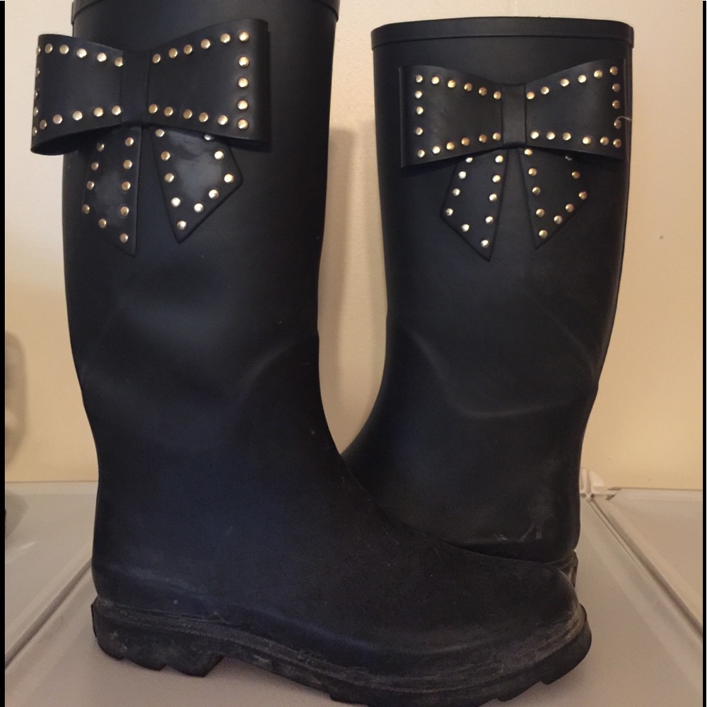 BETSY JOHNSON bow detail rain boots